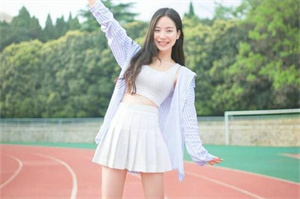 上海新茶工作室联系方式：金沙滩的浪花与欢笑